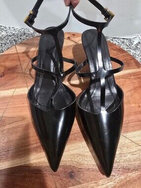 MASSIMO DUTTI Black T-Strap Heels